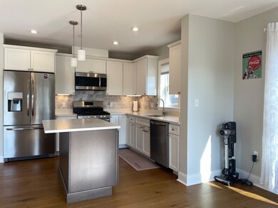 3 Bennett St unit 201, Wakefield, MA 01880 - photo 4