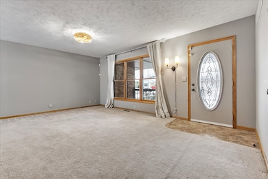 605 Morningside Dr, Chenoa, IL 61726 - photo 5