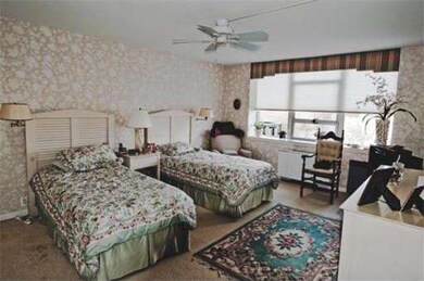 Imperial Towers unit 805, Chestnut Hill, MA 02467 - photo 4