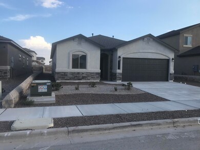 13852 Lago Vista Ave, Horizon City, TX 79928 - photo 2