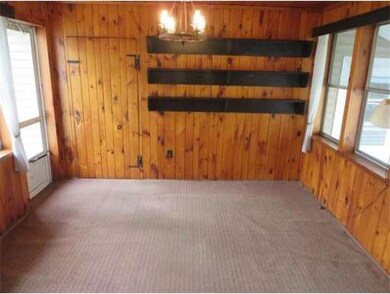 14 Bulkley St, Turners Falls, MA 01376 - photo 7