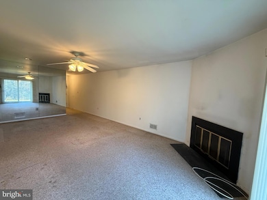 33 Cypress Ct, Lawrence Township, NJ 08648 - photo 5