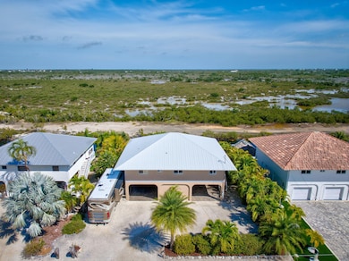 50-web-or-mls-29665 Forestal Ave - High
