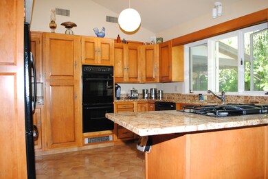 Open Kitchen