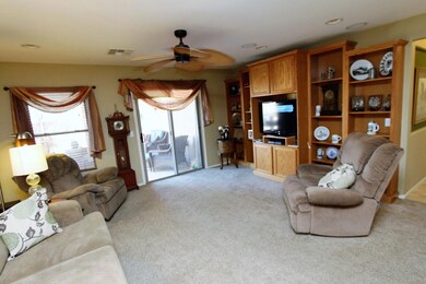 Living Room pic 2