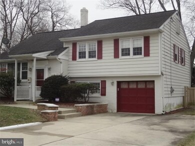 448 Parkview Dr, Mount Holly, NJ 08060 - photo 2