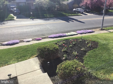 9402 Seven Courts Dr, Nottingham, MD 21236 - photo 4