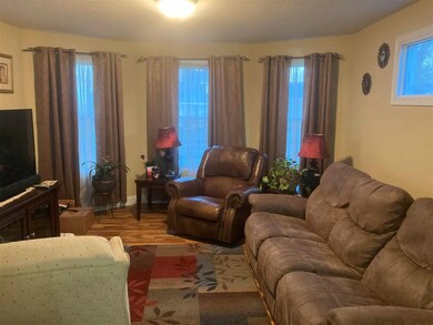 622 N Pleasant St unit Portland, Portland, IN 47371 - photo 3