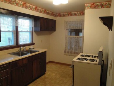 2024 44th St, Rock Island, IL 61201 - photo 7