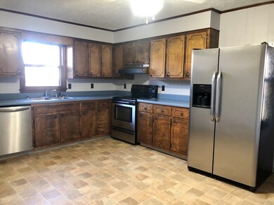 119 Lancaster Dr, Hopkinsville, KY 42240 - photo 6