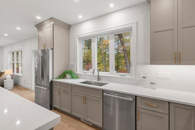 28 Martin Rd, Reading, MA 01867 - photo 6