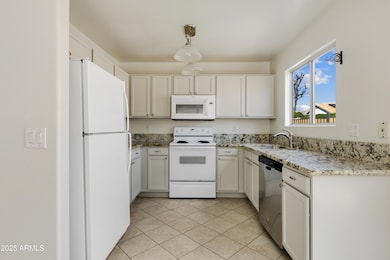 3072 W Salter Dr, Phoenix, AZ 85027 - photo 6