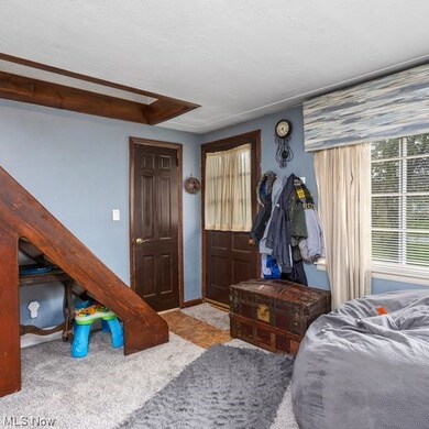 4900 Richelieu Ave, Sheffield Lake, OH 44054 - photo 7