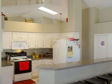 02 Sycamore Kitchen