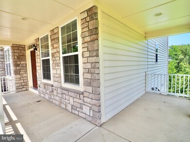 18691 Pier Trail Dr, Triangle, VA 22172 - photo 5