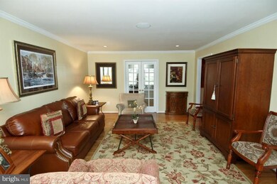 9727 Cinnamon Creek Dr, Vienna, VA 22182 - photo 6