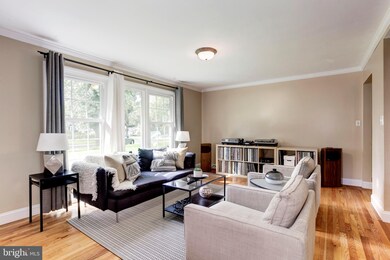 13124 Burlwood Dr, Rockville, MD 20853 - photo 4