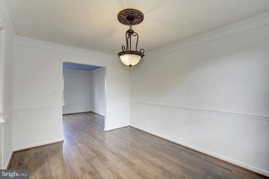 18135 Tompkins Ct, Dumfries, VA 22026 - photo 7