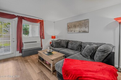 RealVue - 2024 0819 - 304 N Greensferry,
