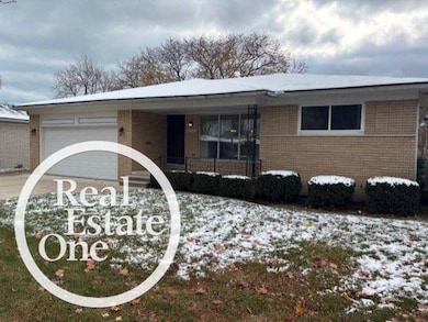 22506 Corteville St, Saint Clair Shores, MI 48081 - photo 5