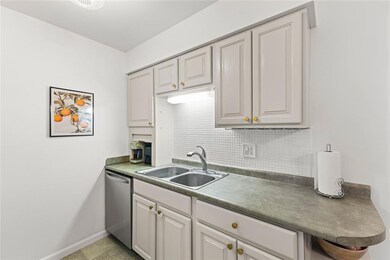 1900 50th St unit 9, Des Moines, IA 50310 - photo 7