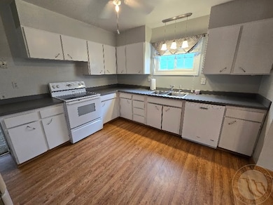 705 S 5th St W, Baker, MT 59313 - photo 5