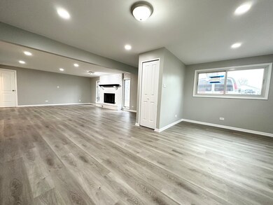 18140 Mary Ann Ln, Country Club Hills, IL 60478 - photo 6