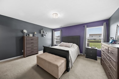 7561 Maple Trunk Dr, Canal Winchester, OH 43110 - photo 5