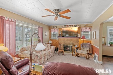 721 26th Ave, Moline, IL 61265 - photo 2