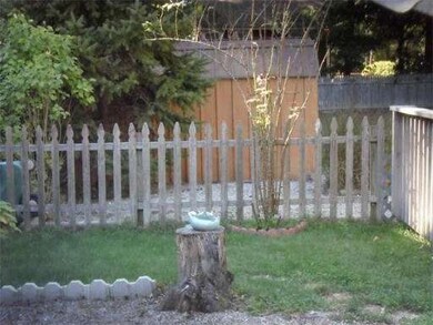 12 Ash St, Plymouth, MA 02360 - photo 6