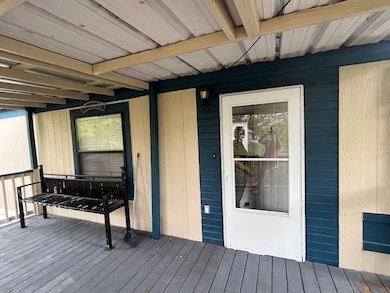 221 Avenue M, Huntsville, TX 77320 - photo 3