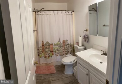 5220 Winding Star Cir, Columbia, MD 21044 - photo 2