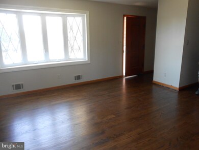 3310 Delpha Ct, Parkville, MD 21234 - photo 3