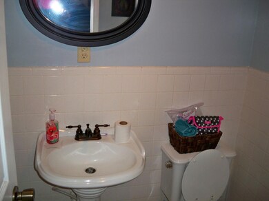 43 Clark Dirt Pit Rd, Laurel, MS 39443 - photo 6