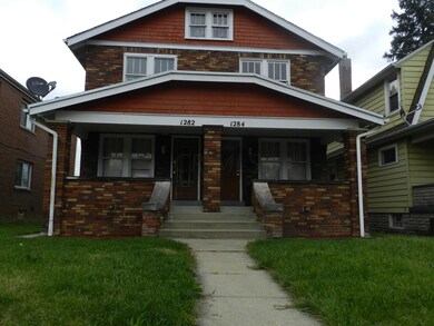 1282-84 Linwood 040
