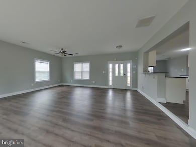 5150 Wolfe Dr, Hughesville, MD 20637 - photo 3