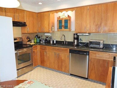 Update kitchen.