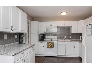 405 Grand Ave, Marion, IA 52302 - photo 7