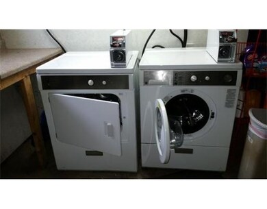 147 Nonotuck Ave unit 2, Chicopee, MA 01013 - photo 4