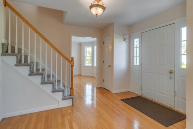 21 Rockridge Rd, Hopedale, MA 01747 - photo 5