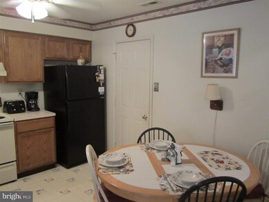 130 Blackfriars Cir unit 97, Doylestown, PA 18901 - photo 4