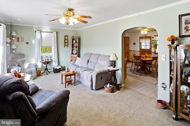 643 W 3rd St, Birdsboro, PA 19508 - photo 6