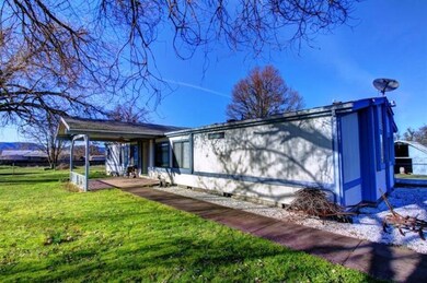 8085 High Banks Rd, Central Point, OR 97502 - photo 4