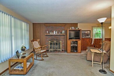 214 Blackstone St, Bellingham, MA 02019 - photo 7