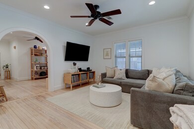 729 E 18th St, Houston, TX 77008 - photo 6