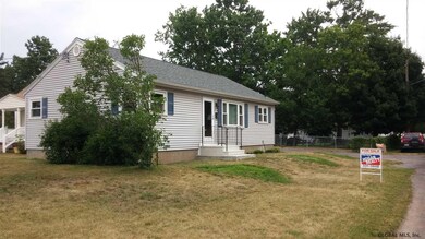 1367 Aster St, Schenectady, NY 12306 - photo 3