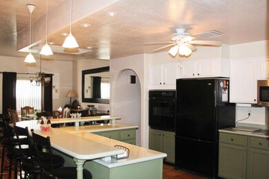 9240 E Evergreen St, Mesa, AZ 85207 - photo 7