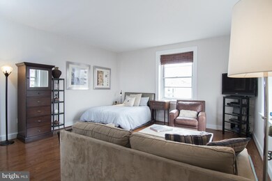 Woodley Condominium unit 404, Washington, DC 20009 - photo 3