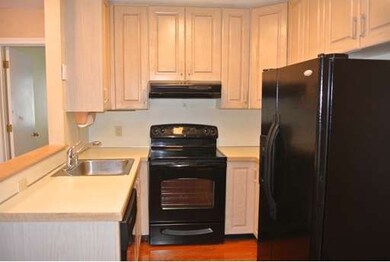 118 Burkhall St unit O, South Weymouth, MA 02190 - photo 2