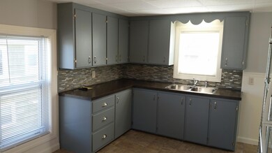 14 Park St, Lisbon, ME 04250 - photo 4